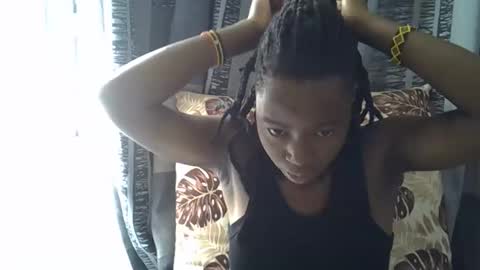 Snapshot of horny_baddie18 chatting on 04.17.26 Leila online show from 04.17.26