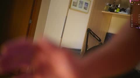 Snapshot of horny_goats chatting on 11.20.25 Extaz Athrey Howard online show from 11.20.25