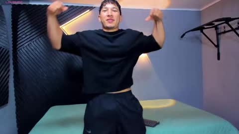 horny_nick18 online show from 03.25.26