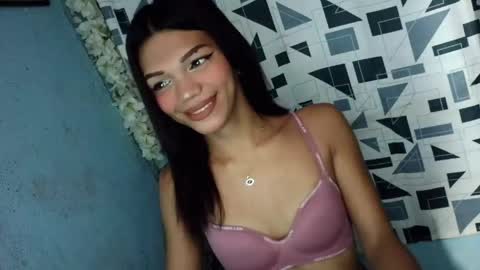 Rhiana online show from 04.18.26