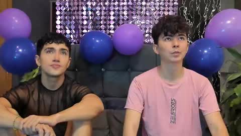 Alex and Camilo online show from 02.23.25