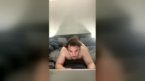 Snapshot of hornyandhot4u2 chatting on 05.29.26 HornyandHot4U2 online show from 05.29.26