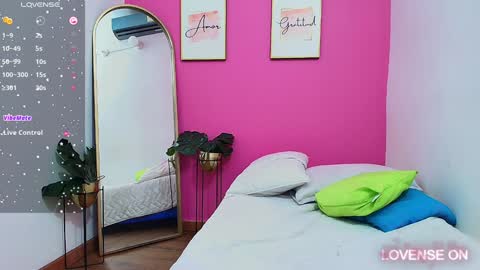 Khloe  online show from 01.08.25