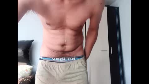 Snapshot of hornyboyxxxy chatting on 04.26.26 hornyboyxxxy online show from 04.26.26