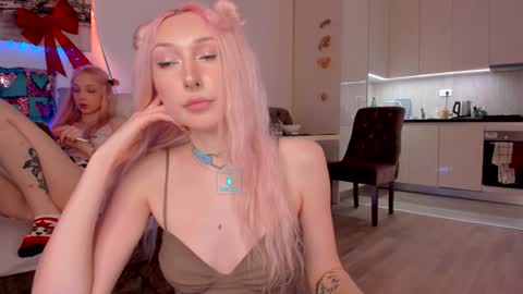 Alex and Rosie online show from 01.12.25