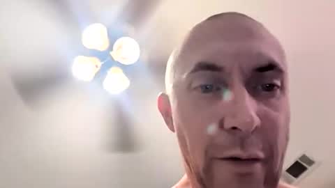 Snapshot of hornygringo123 chatting on 11.26.25 HornyGringo online show from 11.26.25