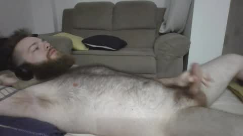 Snapshot of hornyhairy_bi chatting on 03.18.26 Harry online show from 03.18.26