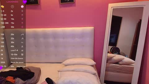 Snapshot of hornyhousekeeper_ chatting on 02.06.25 Valentina online show from 02.06.25