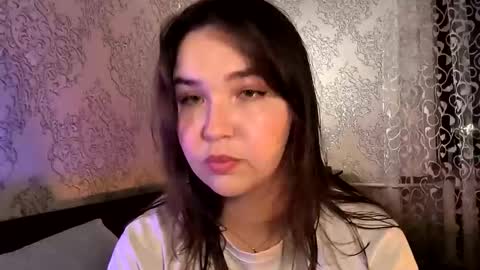 Snapshot of hornykitty_x chatting on 11.12.25 Alisa and Mike online show from 11.12.25