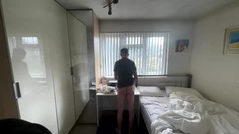 Snapshot of hornylondo chatting on 09.15.25 Hornylondon online show from 09.15.25