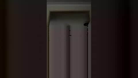 hornyonelooking1 online show from 12.15.25