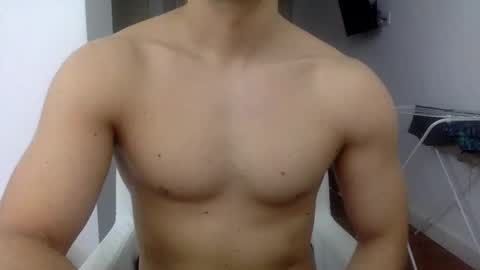 Snapshot of hornyspaniard93 chatting on 03.22.26 hornyspaniard93 online show from 03.22.26