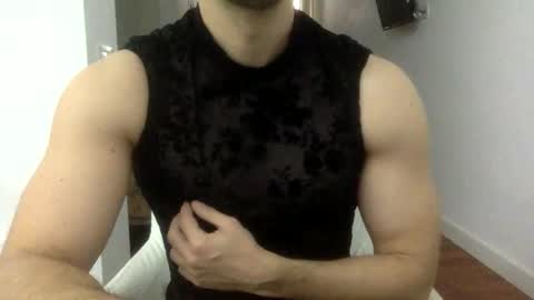 Snapshot of hornyspaniard93 chatting on 04.05.26 hornyspaniard93 online show from 04.05.26