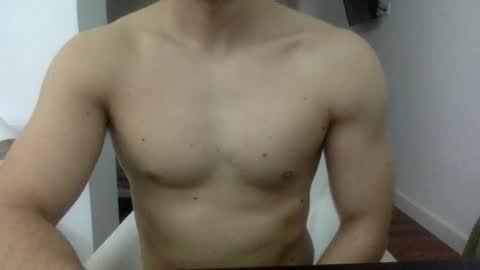 Snapshot of hornyspaniard93 chatting on 04.06.26 hornyspaniard93 online show from 04.06.26
