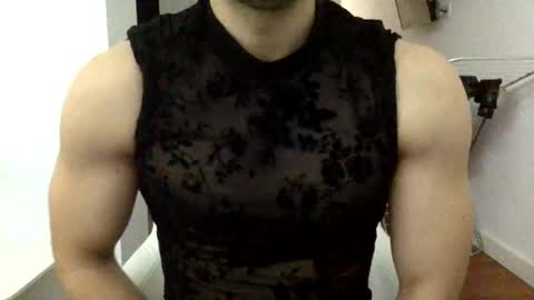 Snapshot of hornyspaniard93 chatting on 04.30.26 hornyspaniard93 online show from 04.30.26