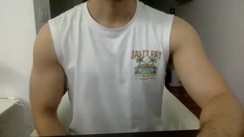 Snapshot of hornyspaniard93 chatting on 05.06.26 hornyspaniard93 online show from 05.06.26