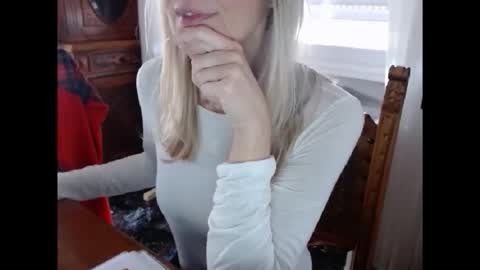 Snapshot of hornyssima chatting on 11.08.25 Hornyssima online show from 11.08.25