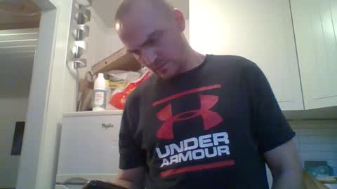 Snapshot of hornyvikingoe chatting on 12.15.24 hornyvikingoe online show from 12.15.24