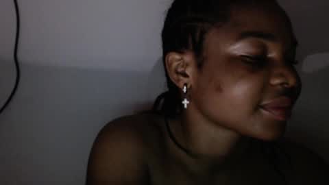 Snapshot of hornyxbum chatting on 05.17.26 hornyxbum online show from 05.17.26