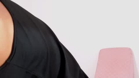 Snapshot of hot69temptation chatting on 11.05.25 Marcus Tatti online show from 11.05.25