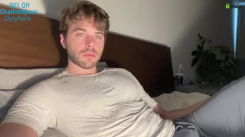 Snapshot of hot8pack01 chatting on 02.03.26 Edward aka Wolf online show from 02.03.26