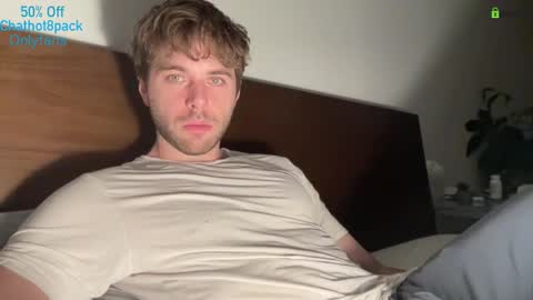 Snapshot of hot8pack01 chatting on 02.11.26 Edward aka Wolf online show from 02.11.26