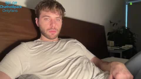 Snapshot of hot8pack01 chatting on 02.25.26 Edward aka Wolf online show from 02.25.26