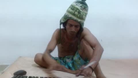 Snapshot of hot_and_complacent chatting on 01.04.25 Private open online show from 01.04.25