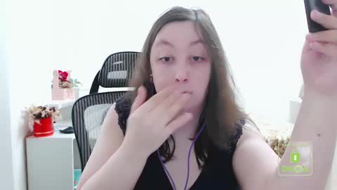 Snapshot of hot_and_pretty chatting on 02.13.25 Lila online show from 02.13.25