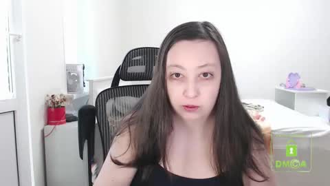 Snapshot of hot_and_pretty chatting on 10.18.25 Lila online show from 10.18.25