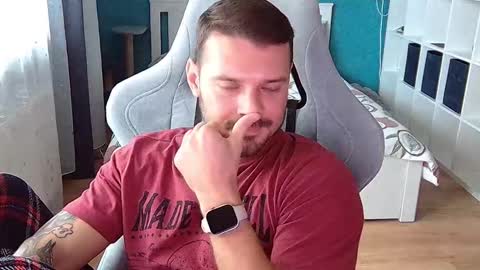 hot_cap_77 online show from 10.27.25