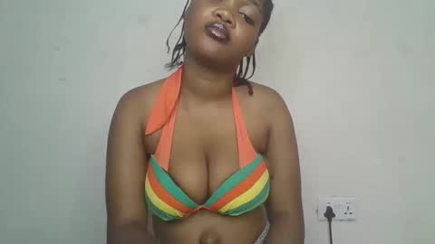 Snapshot of hot_choccoolate chatting on 03.23.26 Zarah online show from 03.23.26