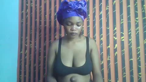 Snapshot of hot_choccoolate chatting on 03.29.26 Zarah online show from 03.29.26