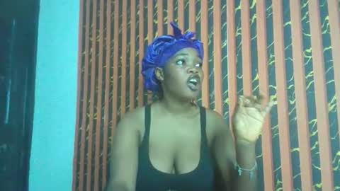 Snapshot of hot_choccoolate chatting on 03.30.26 Zarah online show from 03.30.26