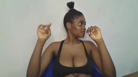 Snapshot of hot_choccoolate chatting on 05.12.26 Zarah online show from 05.12.26