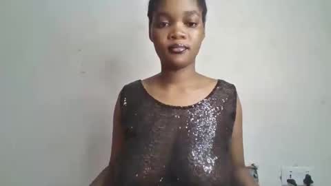 Snapshot of hot_choccoolate chatting on 05.19.26 Zarah online show from 05.19.26