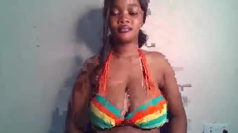 Snapshot of hot_choccoolate chatting on 05.25.26 Zarah online show from 05.25.26