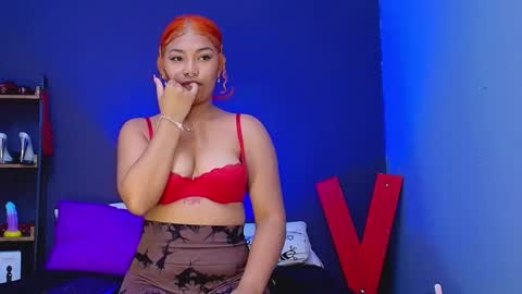 hot chocolate 4u online show from 02.12.25