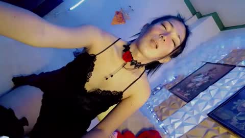its me CLAUDIA online show from 03.06.25