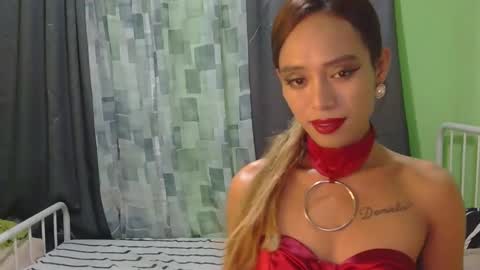 Snapshot of hot_daniela090393 chatting on 09.16.25 DANIELA online show from 09.16.25