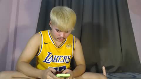 hot_emmanuel online show from 04.12.26