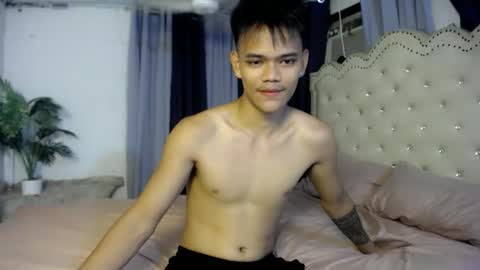 hot_fucker_ online show from 11.19.25