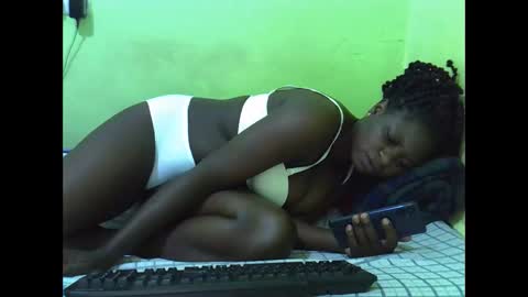 hot_girlly online show from 10.10.25