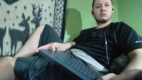 Snapshot of hot_guy36 chatting on 04.19.26 hot_guy36 online show from 04.19.26