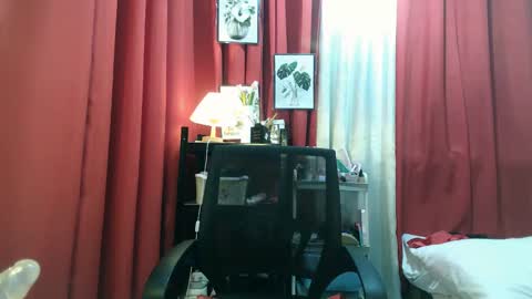Snapshot of hot_keysha chatting on 05.18.26 hot_keysha online show from 05.18.26