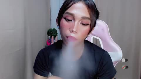 Snapshot of hot_khianna chatting on 04.30.26 Khianna online show from 04.30.26