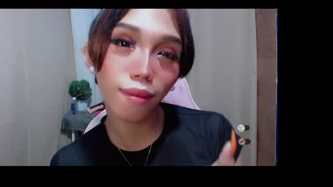 Snapshot of hot_khianna chatting on 05.02.26 Khianna online show from 05.02.26