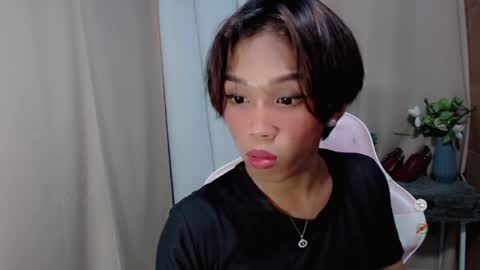 Snapshot of hot_khianna chatting on 05.08.26 Khianna online show from 05.08.26