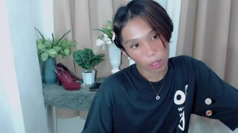 Snapshot of hot_khianna chatting on 05.20.26 Khianna online show from 05.20.26