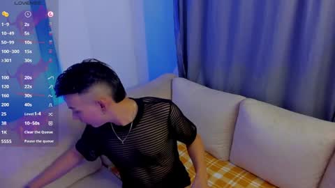 Snapshot of hot_latin_temptation chatting on 04.18.26 Alejandro online show from 04.18.26